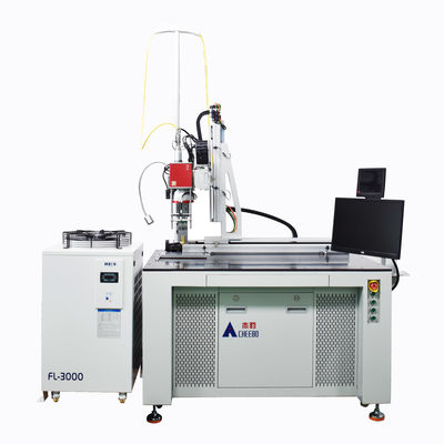 Machine de soudage au laser à batterie au lithium carré avec 2000w max. puissance de sortie et fonctionnement entièrement automatique